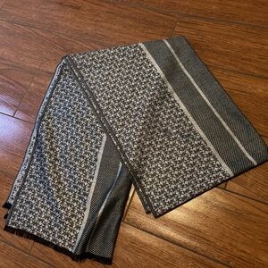 Micheal kors scarf